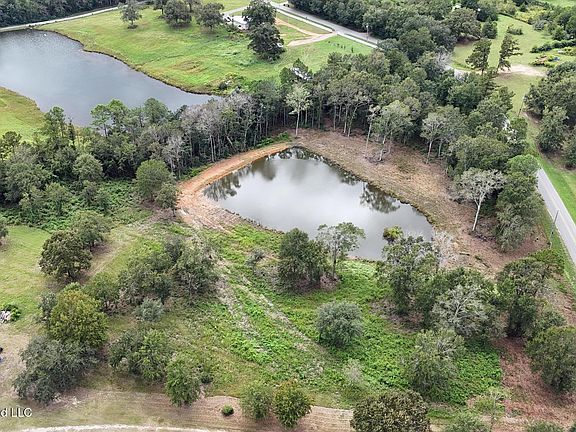 3rd image of Northrup Cuevas Rd