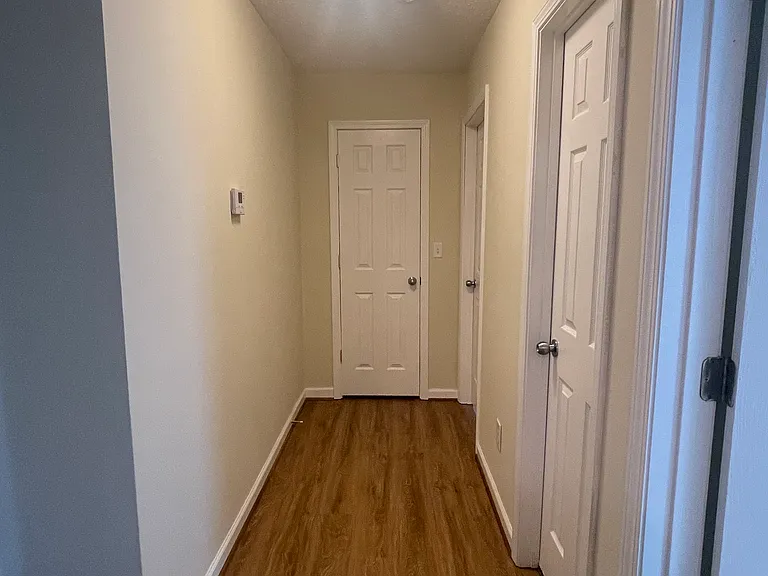 Oakview Dr — Photo 13