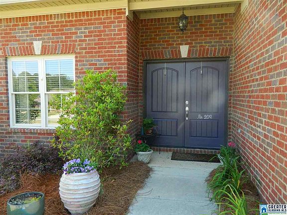 2nd image of 209 Willow Lake Cir