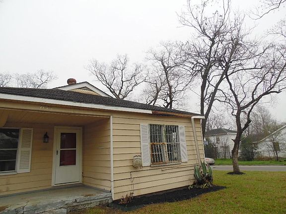 3rd image of 7025 Gammage St