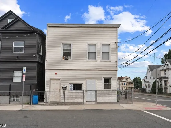 54 Genessee Ave #4, Paterson City, NJ 07503