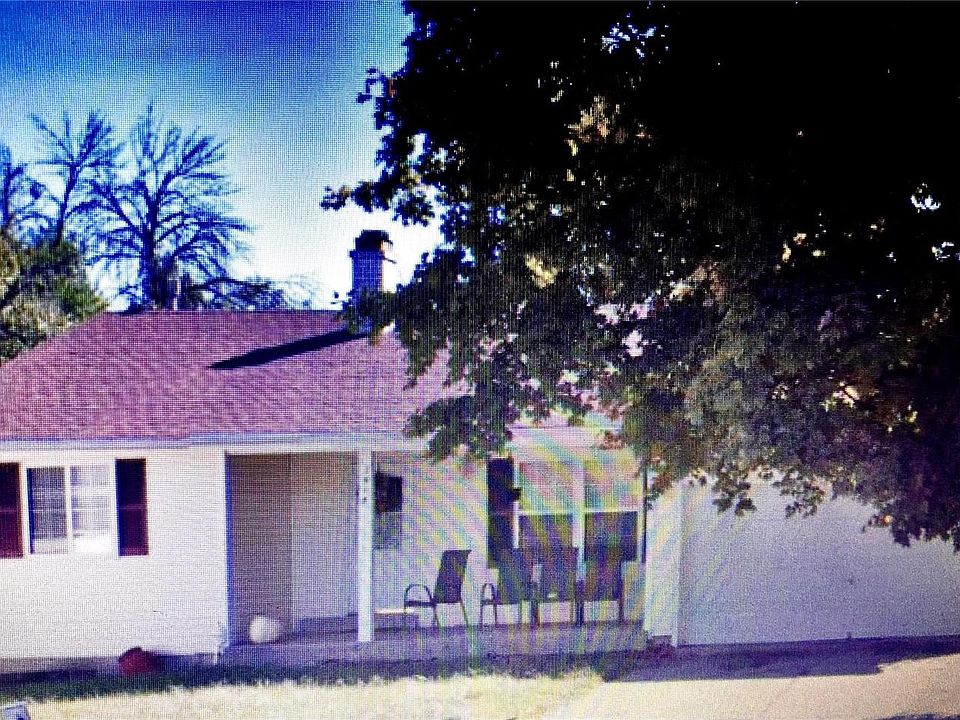 1st image of 2918 Pacific Park Dr