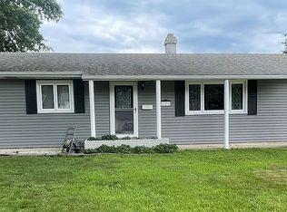 625 W Pauline St, Taylorville, IL 62568