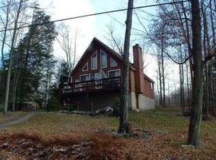 205B N Evergreen Dr, Greentown, PA 18426