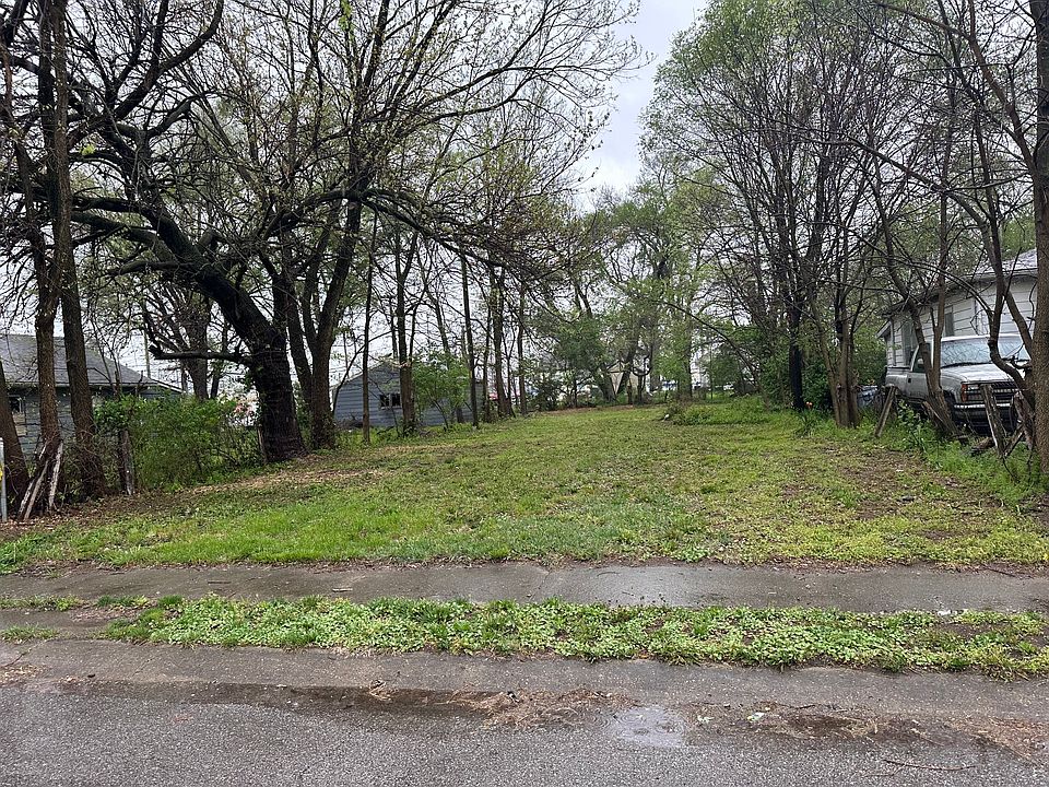 1st image of 1542 S Moreland Ave
