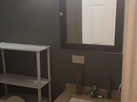 Bathroom with jacuzzi tub