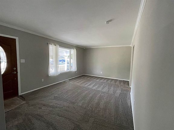 3rd image of 3990 Highland Dr