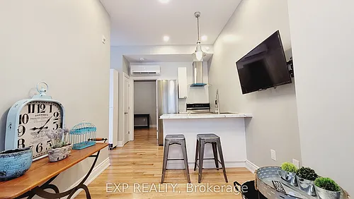 157 James St Photo 1