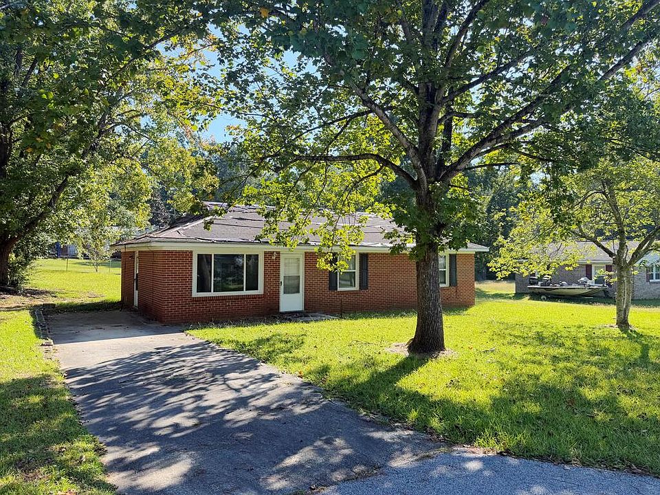 1st image of 332 Windmill Cir