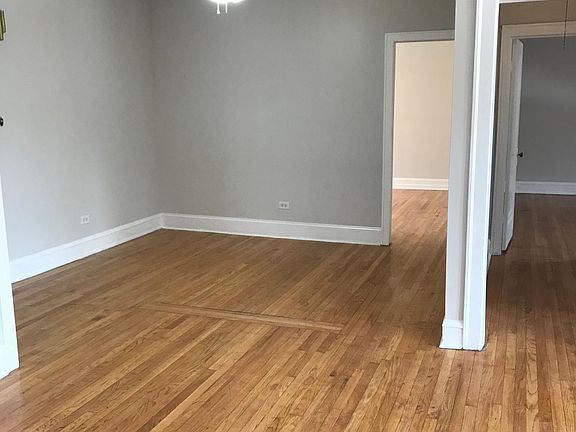 5th image of 1706 N Narragansett Ave #209