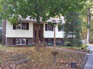 6390 Sycamore Dr, Spring Grove, PA 17362