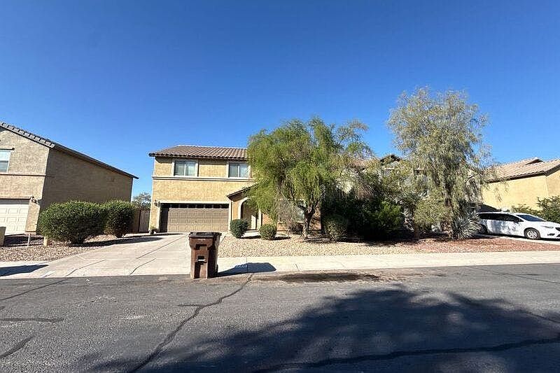 1st image of 2220 S 48th St