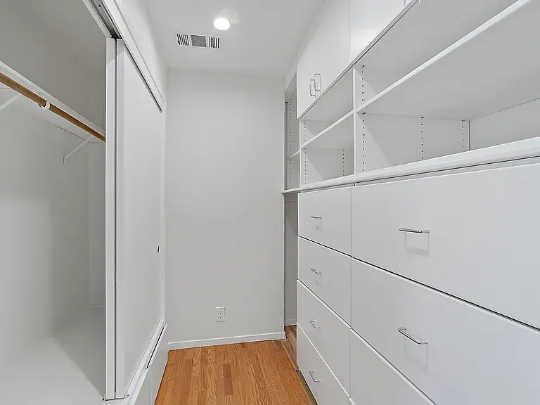 1486 Richards Ave — Photo 13