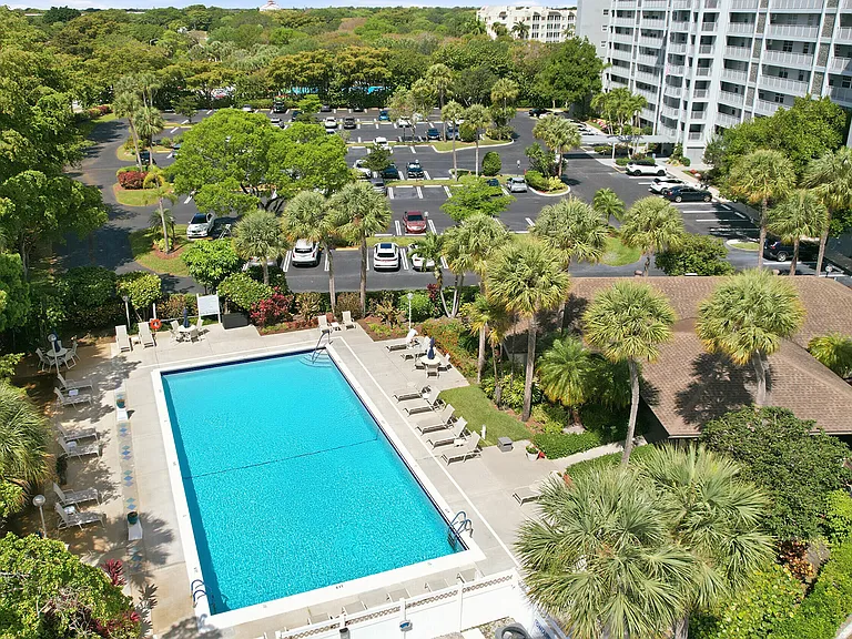 4015 W Palm Aire Dr #1001 — Photo 42