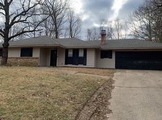 140 Elmwood Pl, Jackson, MS 39212