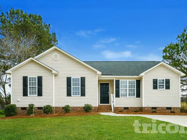 69 Gray Ghost St, Benson, NC 27504