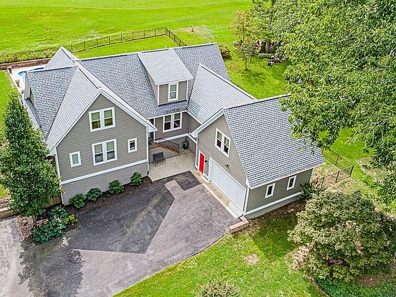 2nd image of 14347 Country Club Dr