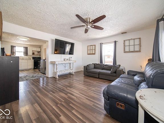 5th image of 1681 R Ave