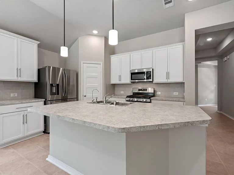 2901 Yaupon Grove Ln — Photo 13
