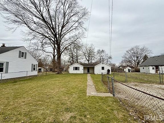 2nd image of 2520 NW 15th St
