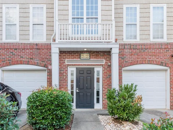 6432 Park Pond Dr, Charlotte, NC 28262