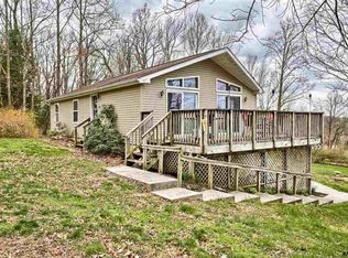 1538 Marburg Rd, Spring Grove, PA 17362