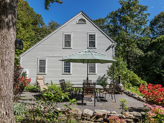 20 Wakeman Hill Road