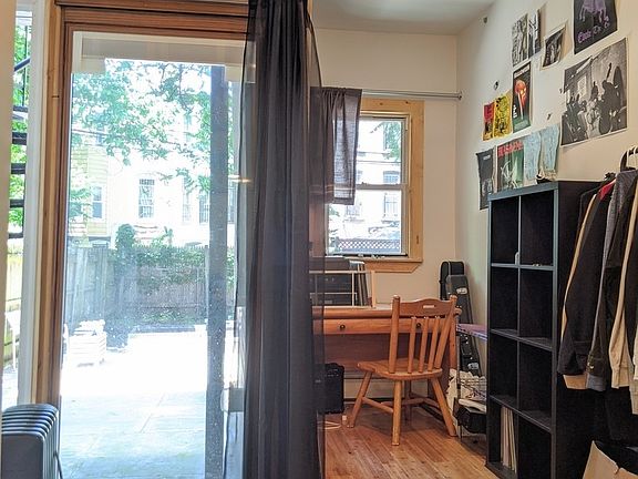 2nd image of 441 Bainbridge St #1L