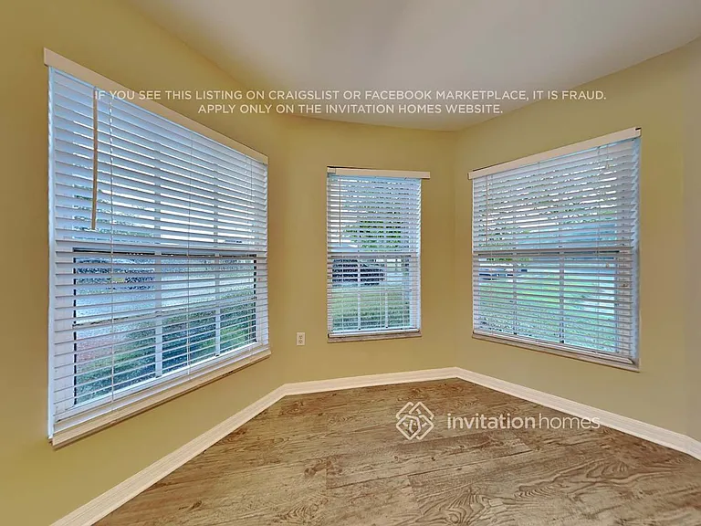 2389 Hamlet Cir — Photo 11