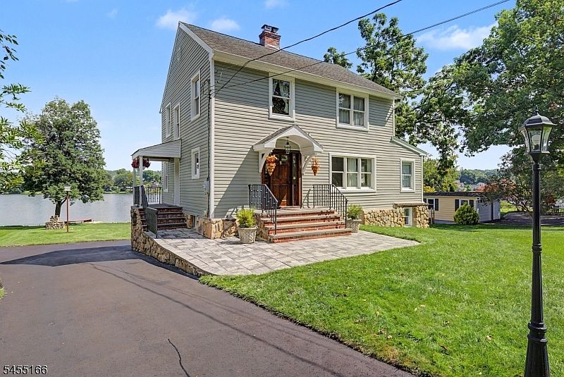 1st image of 21 Musconetcong Ave