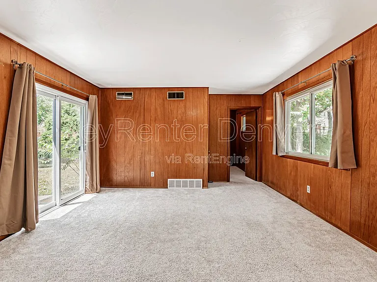400 Lily Ln — Photo 8