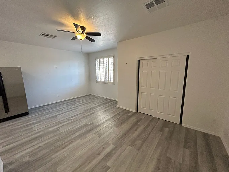 11783 N 143rd Ave — Photo 30