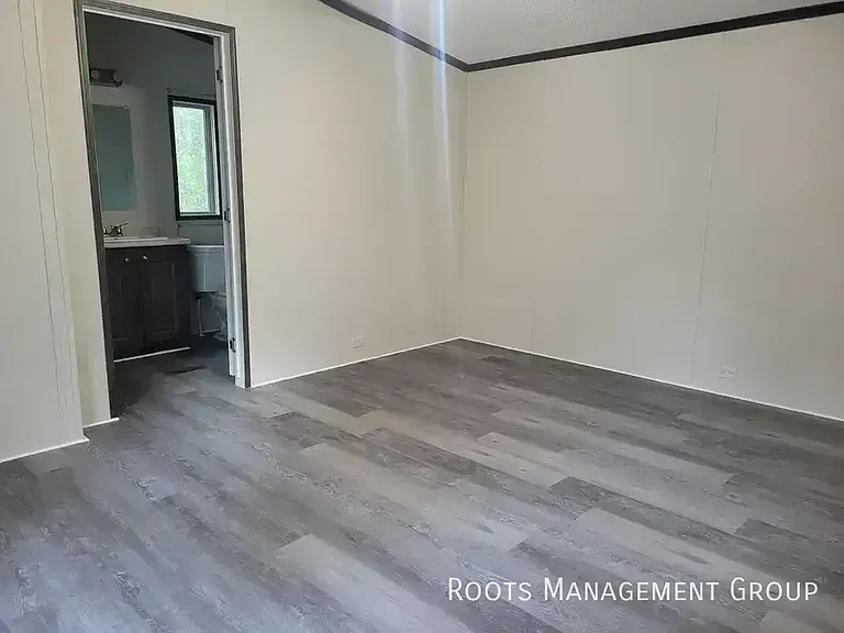 3385 Hartford Hwy #59 — Photo 6