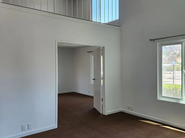 11087 Clairemont Mesa Blvd — Photo 2