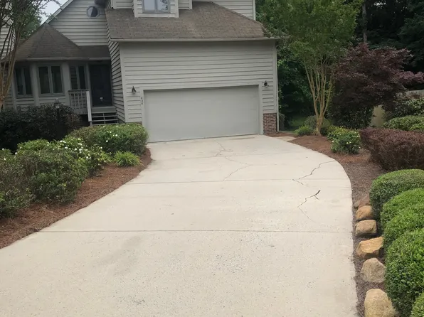 434 Chester Woods Ct, High Point, NC 27262