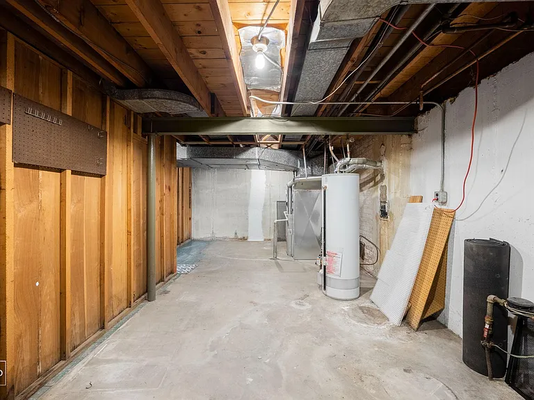 413 E Atwater Ave — Photo 42
