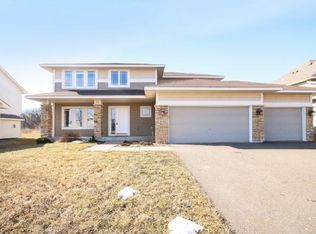 19152 Ivanhoe Dr NW, Elk River, MN 55330