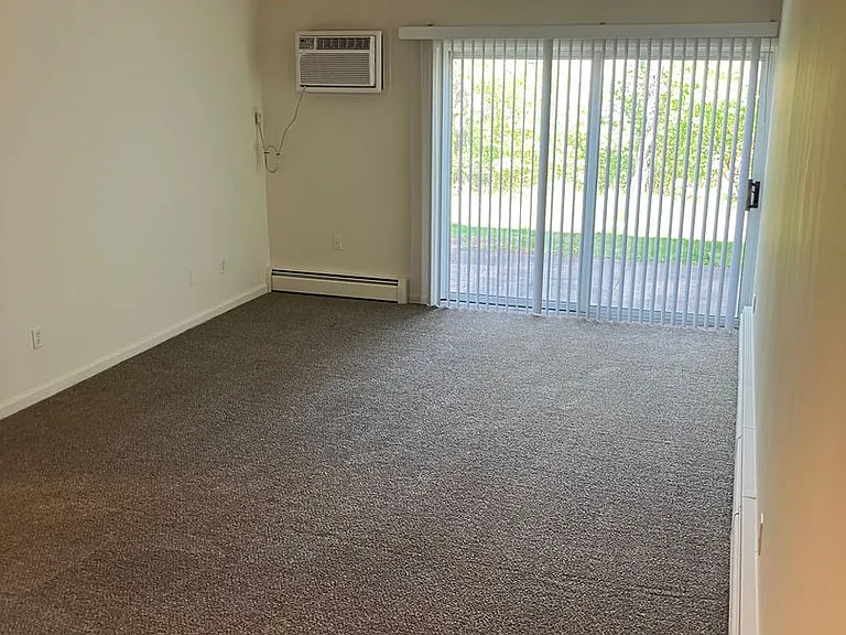 1459 Henley Rd #28 — Photo 4