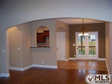 4th image of 3617 Fox Den Ln