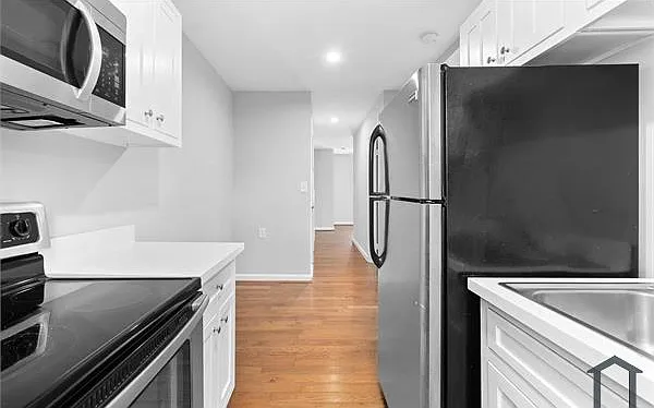 2 bed, 802 sqft, $2,800 — Photo 2