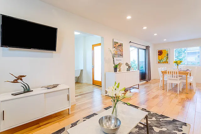 3055 Landa St — Photo 25