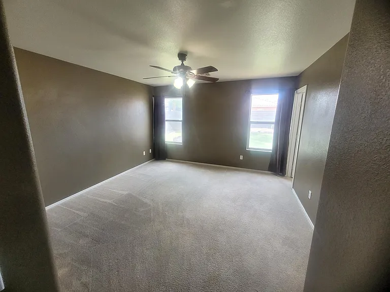 2739 W Silver Creek Ln — Photo 29