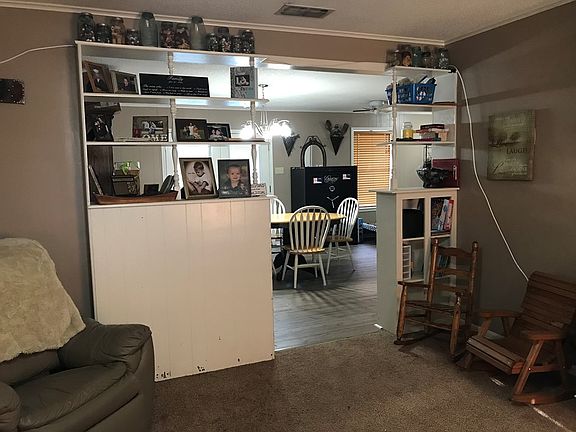 4th image of 305 S College St