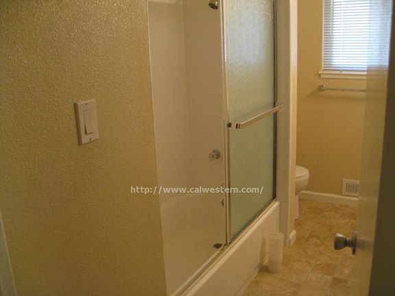 4th image of 1551 Alta Glen Dr APT 1