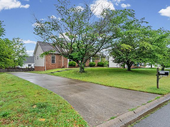 2nd image of 1115 Thornberry Dr