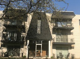 12809 Carriage Ln APT 7, Crestwood, IL 60445