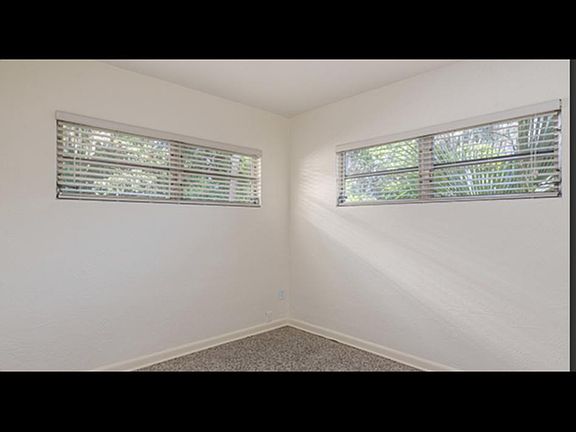 5th image of 1242 Arlington Pl