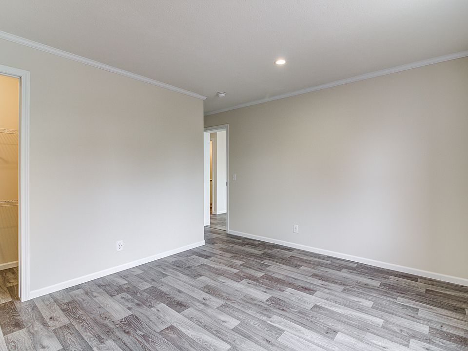 1st image of 315 W Gordon Pike #142