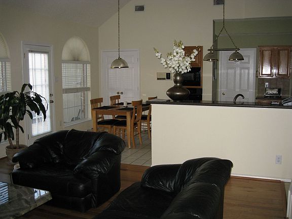 4th image of 7617 Capella Ct