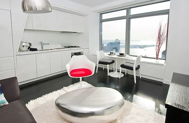 Rented by NOVO | media 41